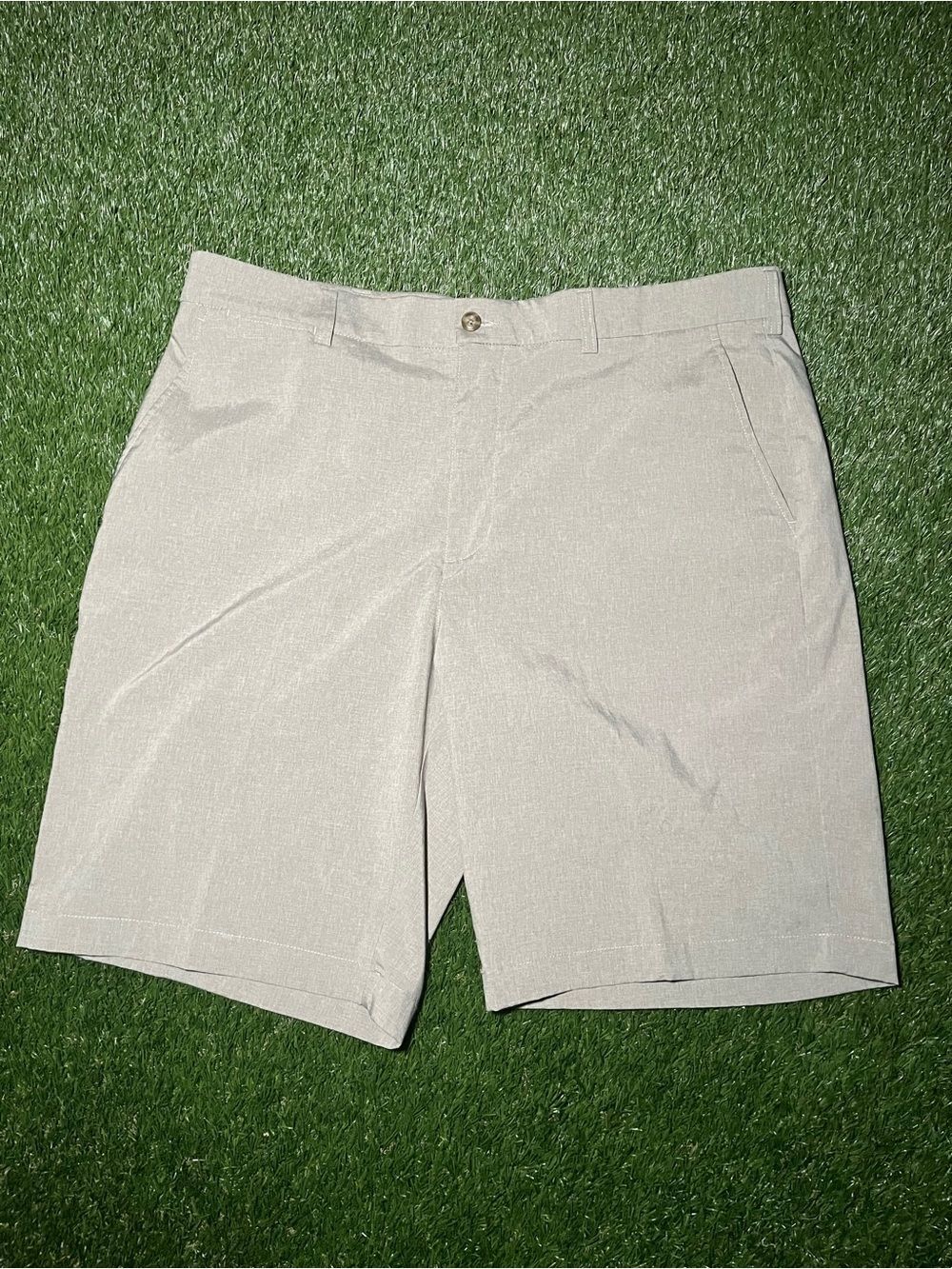 Grand Slam Men’s 38 Beige Golf Shorts Performance Stretch Flat Front